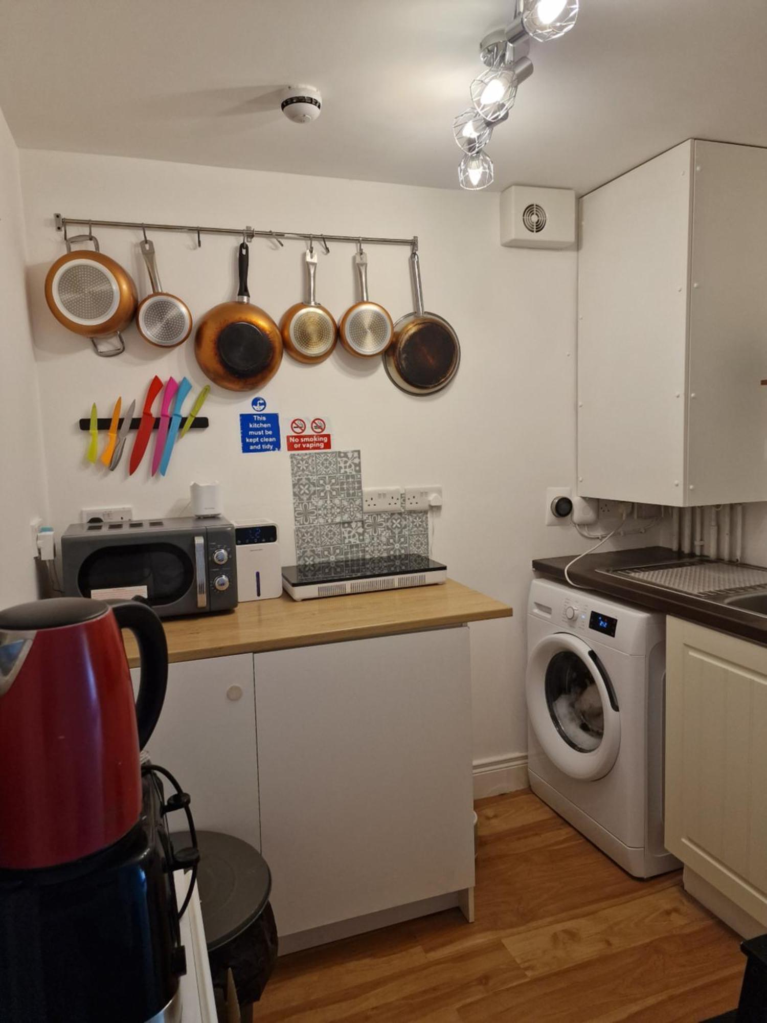 Aunty Katie'S House, Ni Tourist Board Certified & Located On The Main Oldpark Road To Belfast, With Free Continental Breakfast & Free Ultra Fast Sky Internet, Free Sky Sports & Free Sky Cinema, Self-Check In After 10Pm Gmt Hostel Ngoại thất bức ảnh