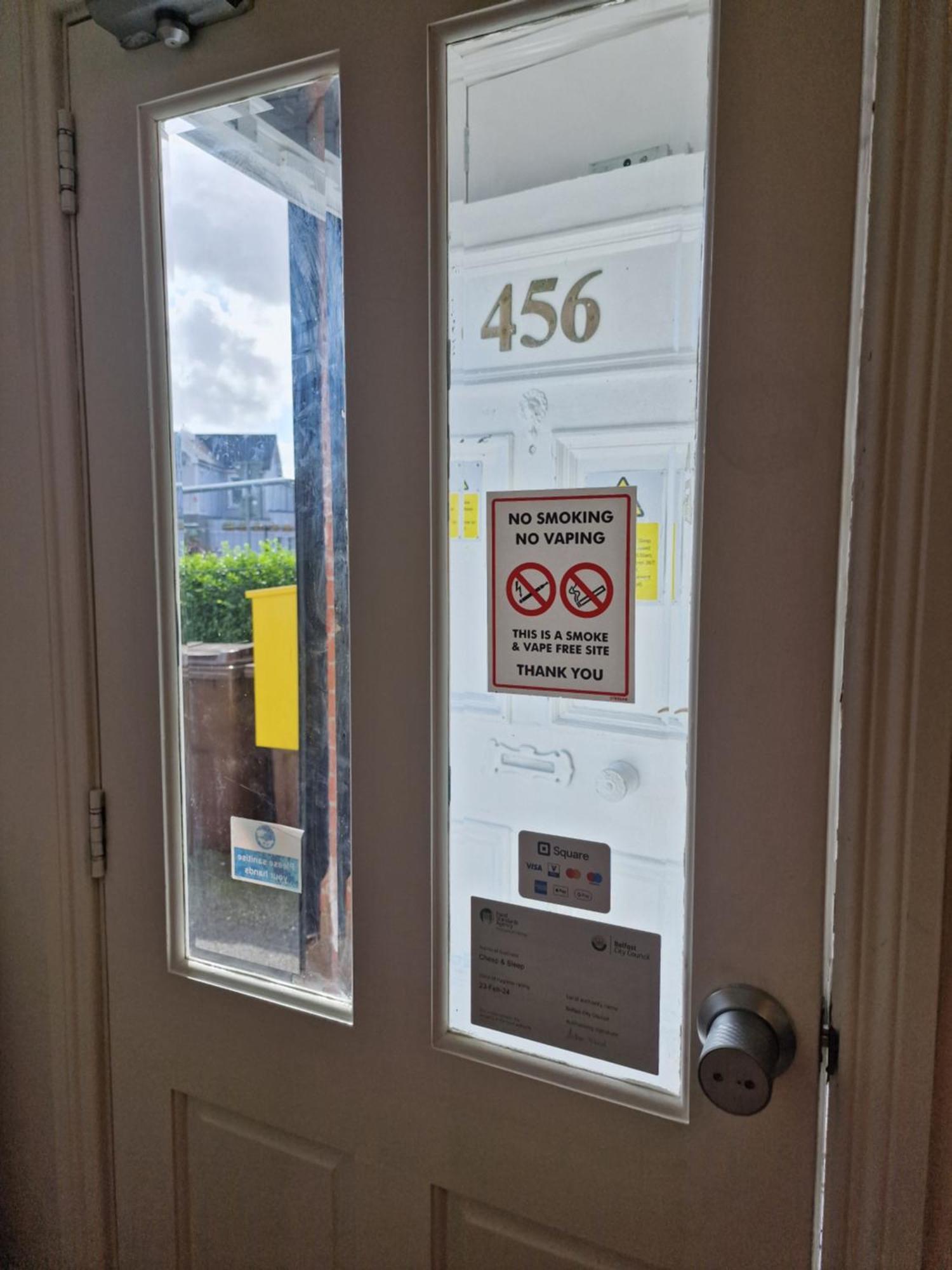 Aunty Katie'S House, Ni Tourist Board Certified & Located On The Main Oldpark Road To Belfast, With Free Continental Breakfast & Free Ultra Fast Sky Internet, Free Sky Sports & Free Sky Cinema, Self-Check In After 10Pm Gmt Hostel Ngoại thất bức ảnh