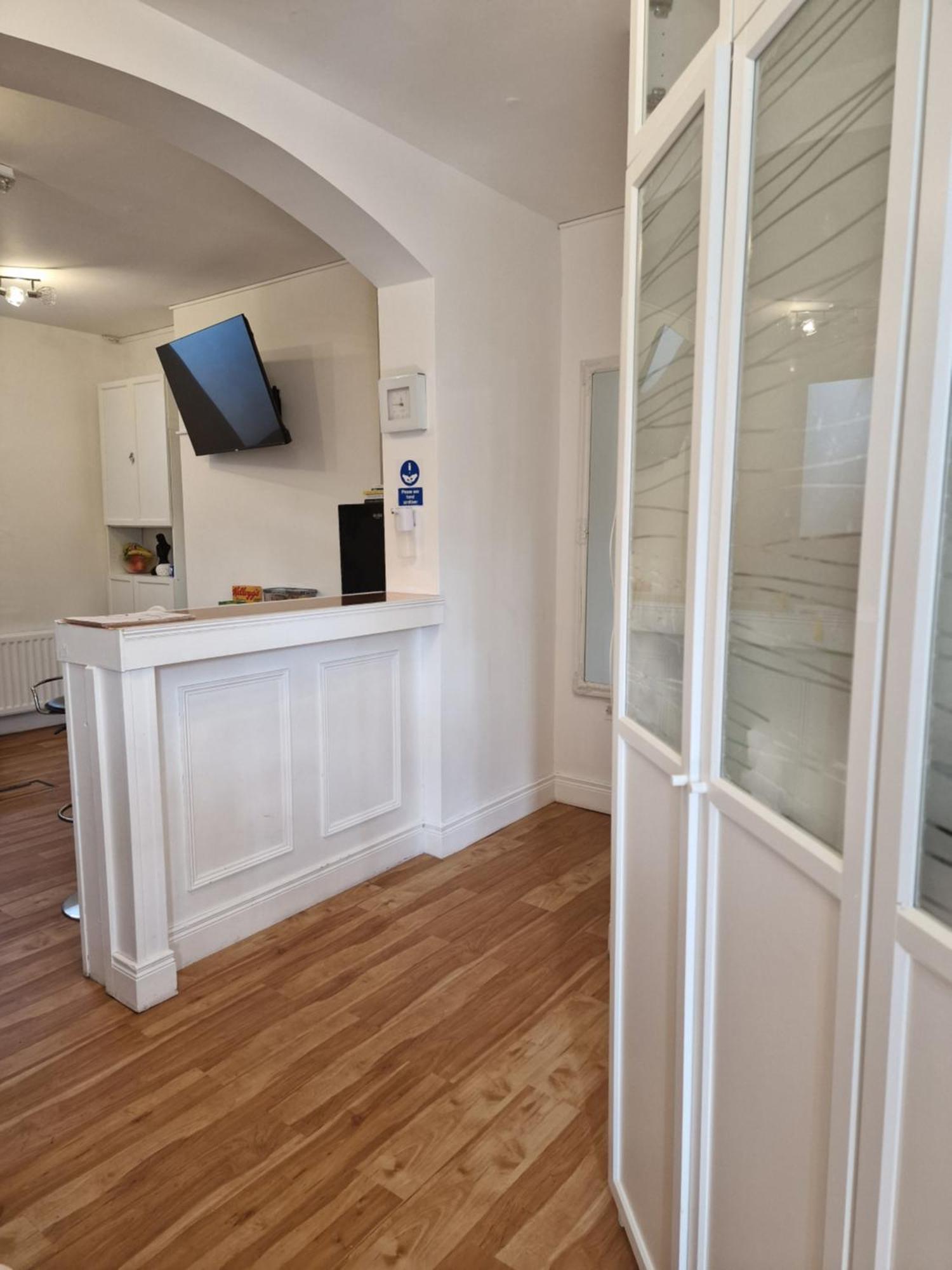 Aunty Katie'S House, Ni Tourist Board Certified & Located On The Main Oldpark Road To Belfast, With Free Continental Breakfast & Free Ultra Fast Sky Internet, Free Sky Sports & Free Sky Cinema, Self-Check In After 10Pm Gmt Hostel Ngoại thất bức ảnh