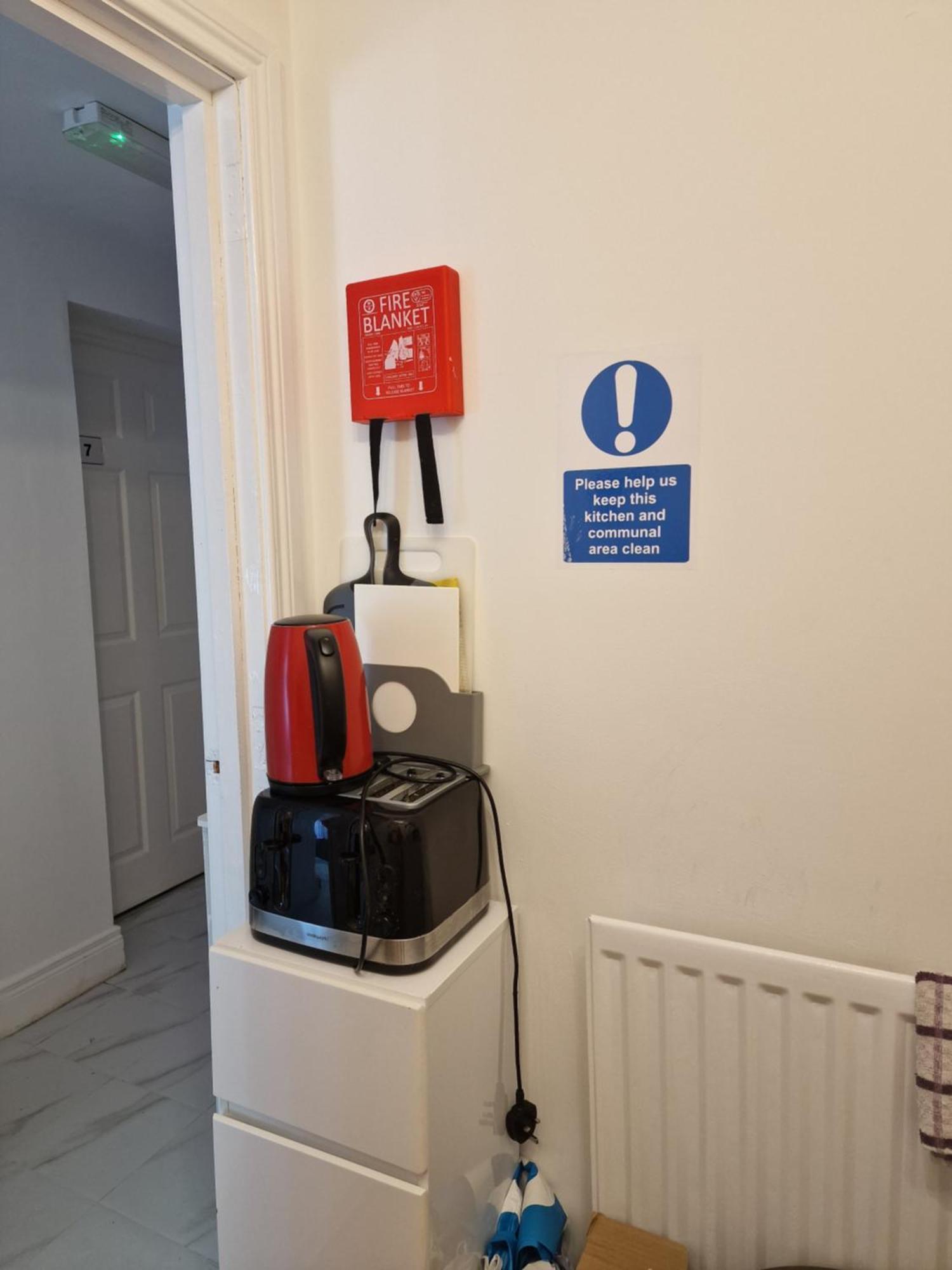Aunty Katie'S House, Ni Tourist Board Certified & Located On The Main Oldpark Road To Belfast, With Free Continental Breakfast & Free Ultra Fast Sky Internet, Free Sky Sports & Free Sky Cinema, Self-Check In After 10Pm Gmt Hostel Ngoại thất bức ảnh