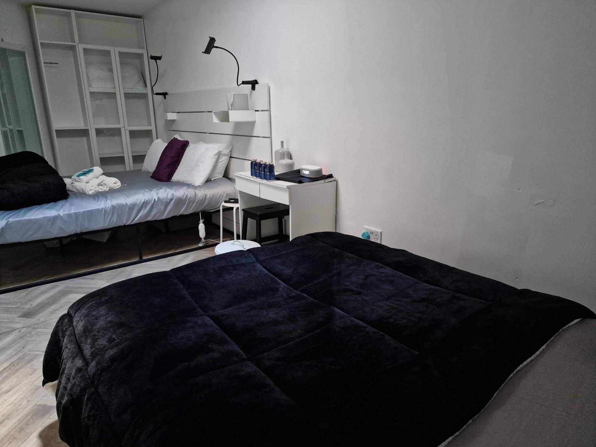 Aunty Katie'S House, Ni Tourist Board Certified & Located On The Main Oldpark Road To Belfast, With Free Continental Breakfast & Free Ultra Fast Sky Internet, Free Sky Sports & Free Sky Cinema, Self-Check In After 10Pm Gmt Hostel Ngoại thất bức ảnh