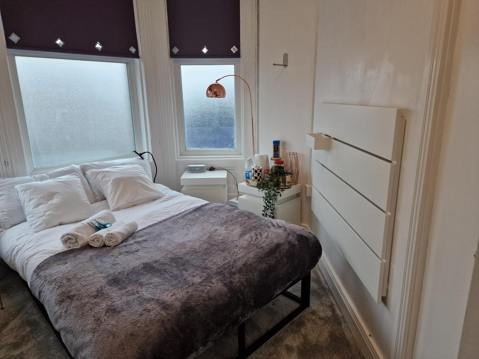 Aunty Katie'S House, Ni Tourist Board Certified & Located On The Main Oldpark Road To Belfast, With Free Continental Breakfast & Free Ultra Fast Sky Internet, Free Sky Sports & Free Sky Cinema, Self-Check In After 10Pm Gmt Hostel Ngoại thất bức ảnh